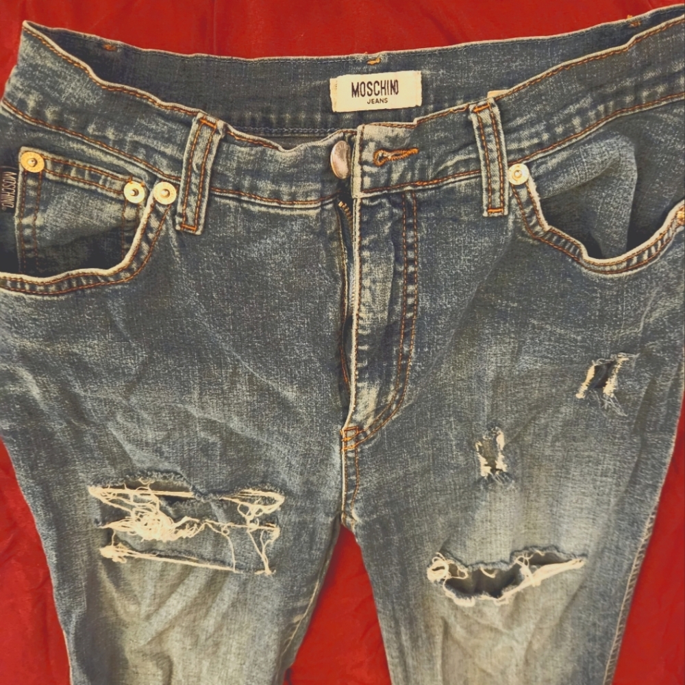 Women Moschino blue jeans/ size 29,women Moschino capri jeans black/size 29,BeBe